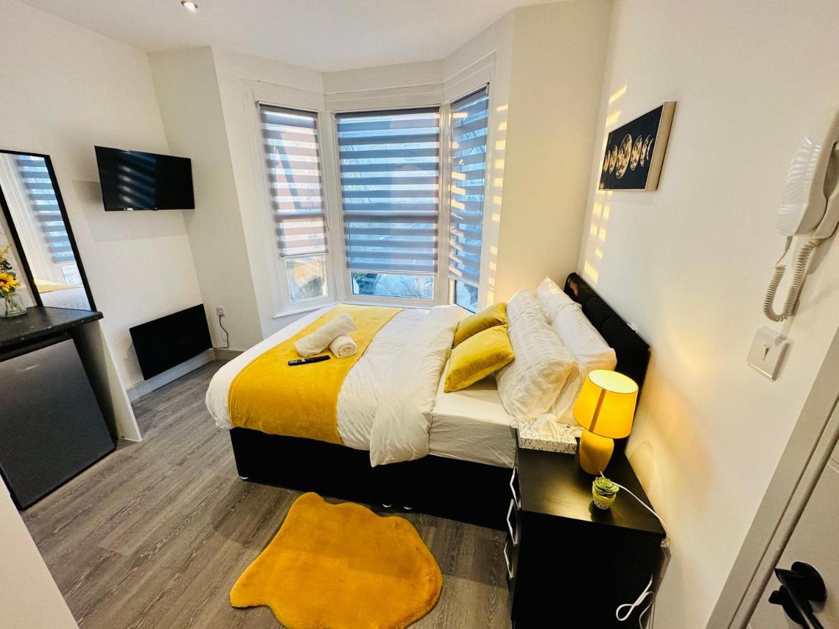 Comfy Guest House Лондон Экстерьер фото